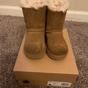 Boots kid uggs